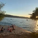 Olivia 4* Tisno