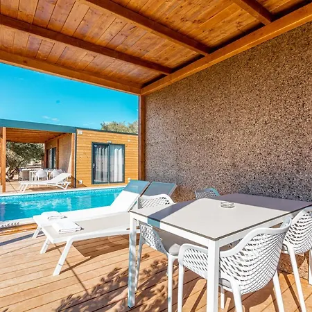 Olivia Green Camping Tisno