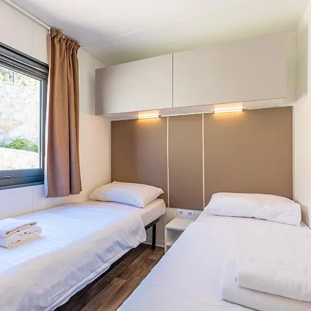Olivia Green Camping Tisno