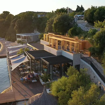 Olivia Green Camping Tisno