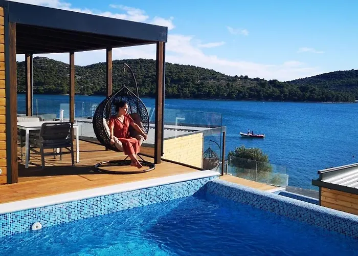 Olivia Kamp alanı 4*