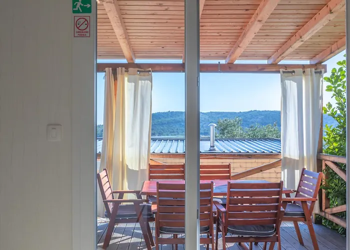 Olivia Campingplatz Tisno