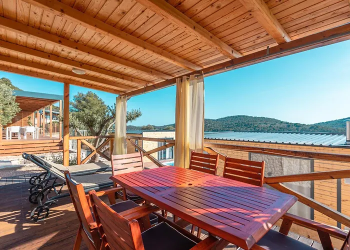 Olivia Campingplatz Tisno